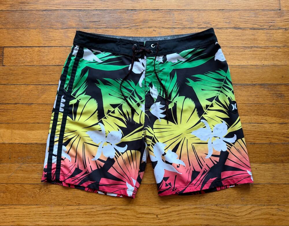 HURLEY Phantom Colorful Floral Boardshorts Mens sz 32